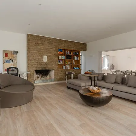 Dune Coliving Hostel Porto Santo