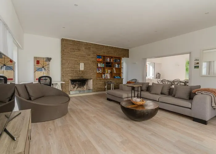 Dune Coliving Hostel Porto Santo