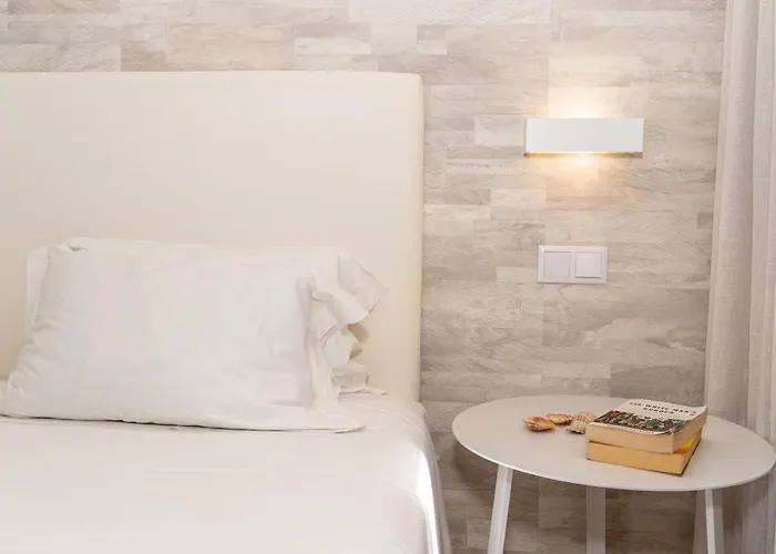 Dune Coliving Hostel Porto Santo